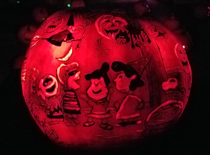 snoopy pumpkin